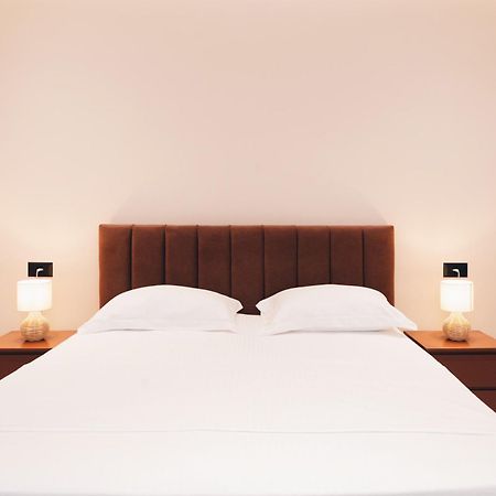 Mono Boutique Apartments Тирана Екстер'єр фото